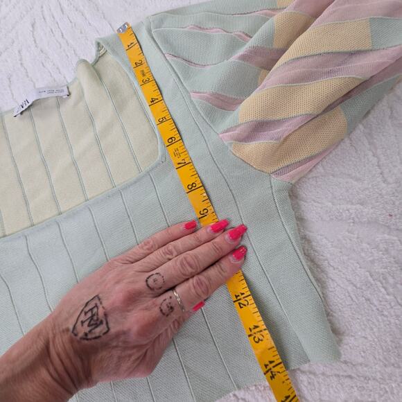 Zara EUC pleated knit cropped sweater top Small Pale green beige light pink - Picture 14 of 16